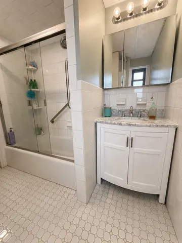 100 Prospect Ave #5H, Hackensack, NJ 07601