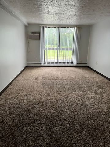 275-335 Sterling Ave #B308, Sharon, PA 16146