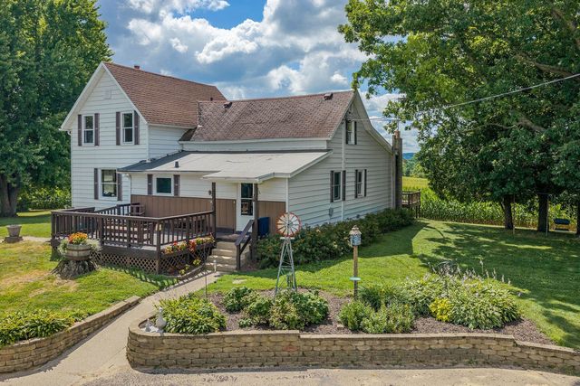 S1310 State St #33, La Valle, WI 53941