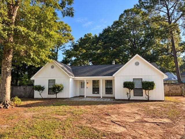 204 Straford Cir N, Daphne, AL 36526