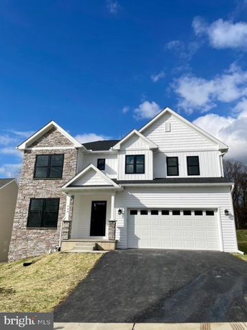 331 W  Fritz Ave, Quarryville, PA 17566