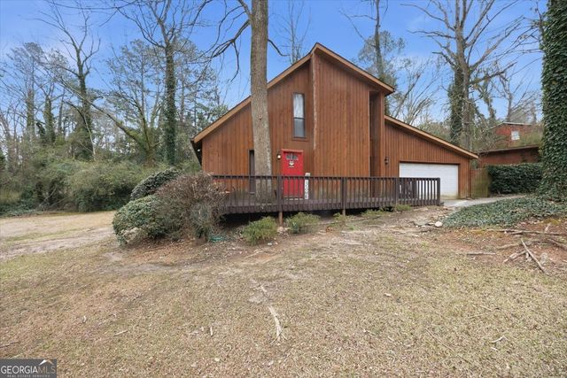 658 Tucker Rd, Macon, GA 31210
