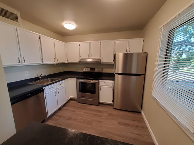 1009 13th Ave  #204, Greeley, CO 80631