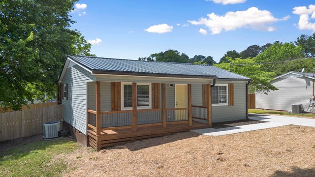 1222 21st St SE, Cleveland, TN 37311