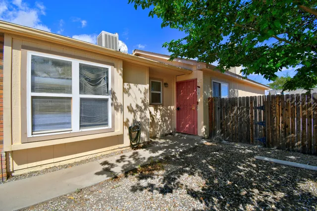 6509 Flynn Ave NW, Albuquerque, NM 87120