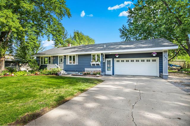 944 Spruce Dr, Saint Cloud, MN 56303