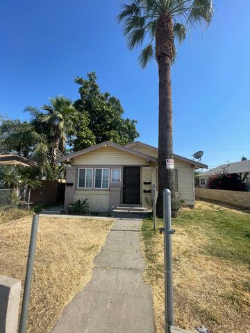 2413 California Ave, Bakersfield, CA 93304
