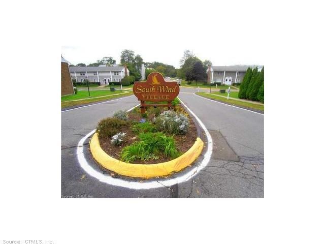 128 Carriage Path S, Milford, CT 06460