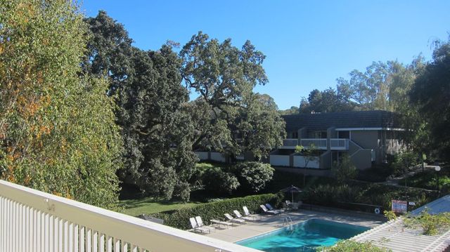 675 Sharon Park Dr #312, Menlo Park, CA 94025