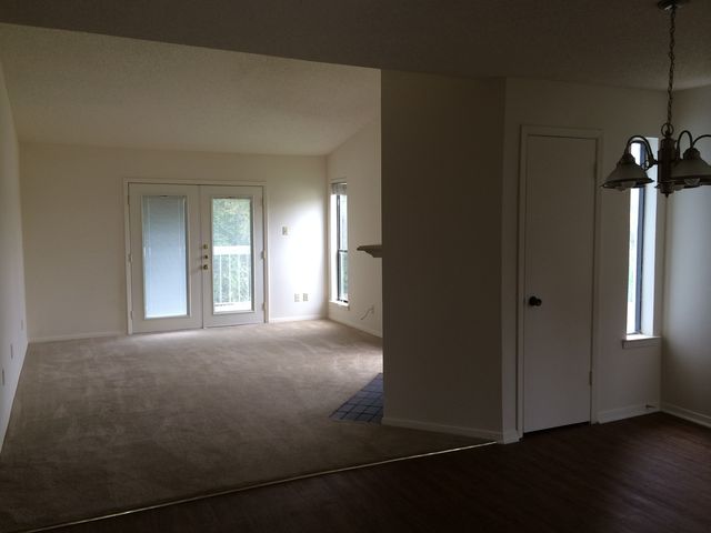 4301 Lake Shore Villa Dr, Waco, TX 76710