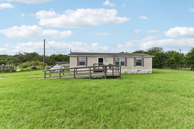 1340 Orchard Dr, Leander, TX 78641