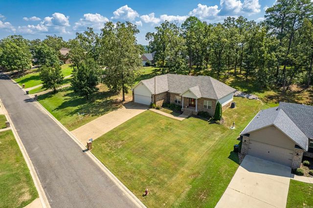 121 Wildwood Forest Rd, Hot Springs, AR 71913