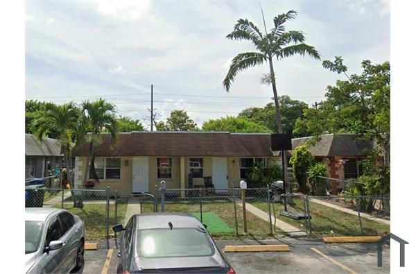 1537 NW 8th Ave, Fort Lauderdale, FL 33311