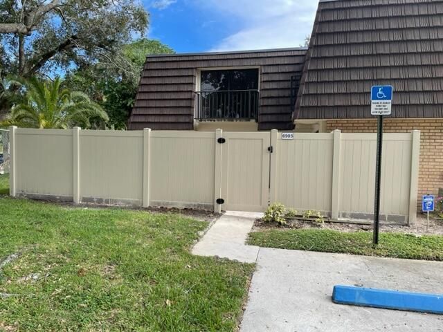 6905 SE 69th Way #6905, West Palm Beach, FL 33407