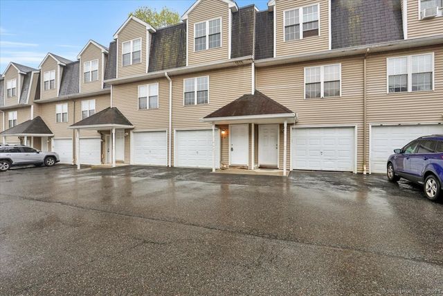 150 Stonefield Drive #4, Waterbury, CT 06705