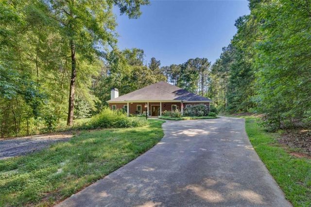 190 Oak Hill Cir, Covington, GA 30016