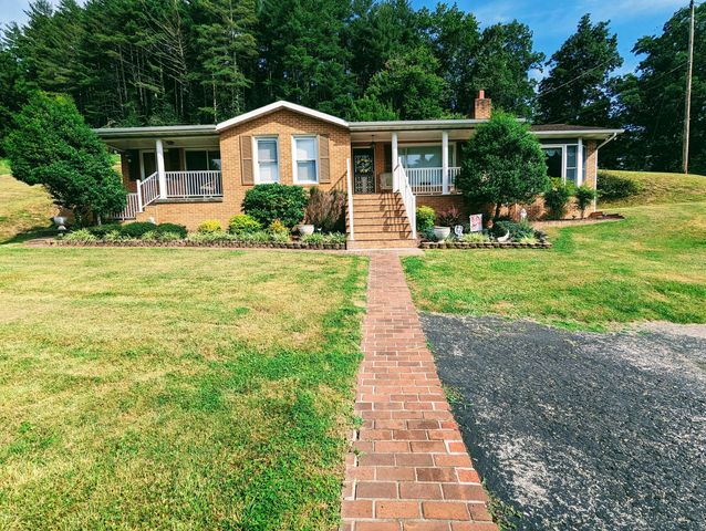 11621 Orby Cantrell Hwy, Pound, VA 24279