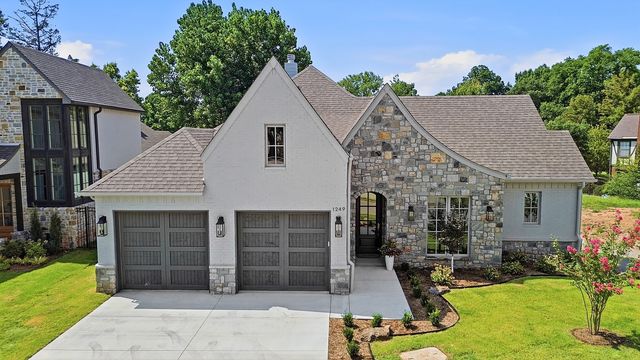 1249 E  28th St, Tulsa, OK 74114