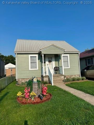 410 Hansford St, Saint Albans, WV 25177