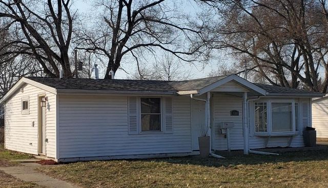 1318 Greenwood Ave, Dyer, IN 46311