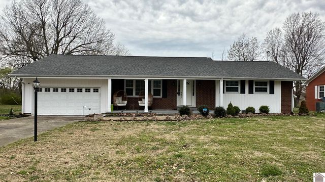 221 Fairlane Dr, Mayfield, KY 42066