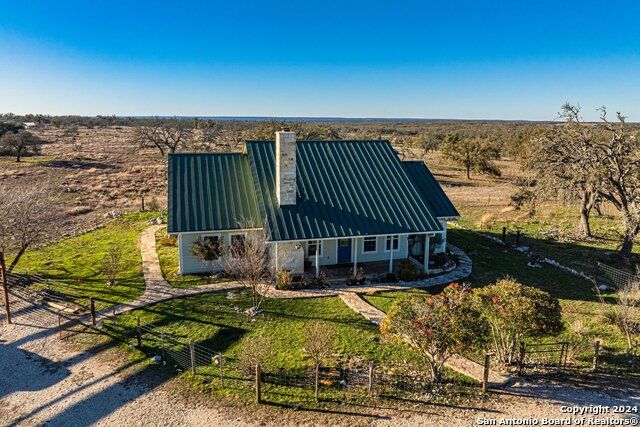 430 Esquell Ranch Rd, Harper, TX 78631