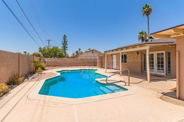 1881 E  Palmcroft Dr, Tempe, AZ 85282
