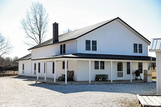 3065 E  County Road 1000, Plymouth, IL 62367