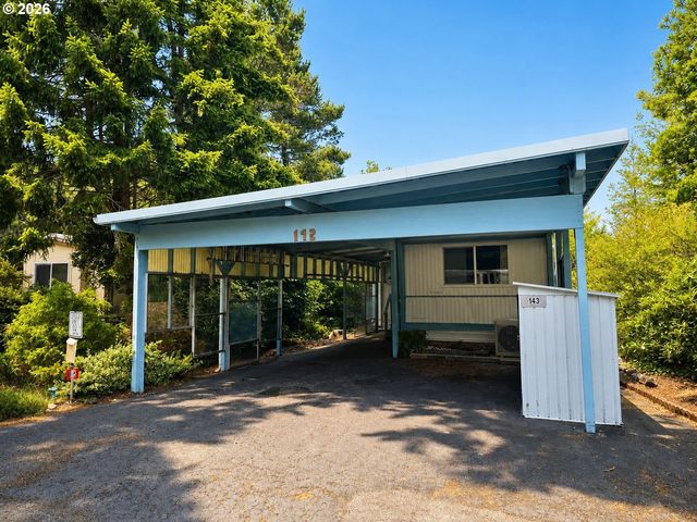 1600 Rhododendron Dr #143, Florence, OR 97439