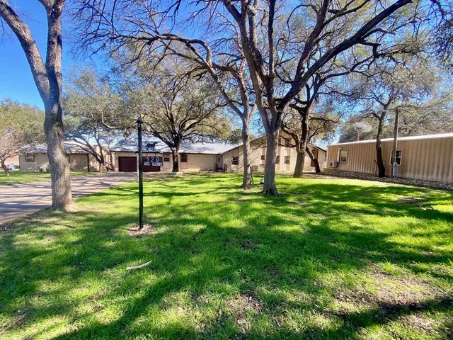 520 Tow Trl, Tow, TX 78672