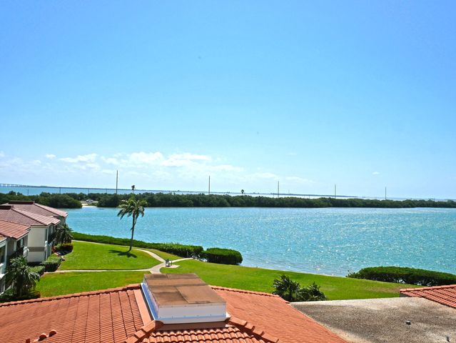 6357 Bahia Del Mar Blvd #406, Saint Petersburg, FL 33715