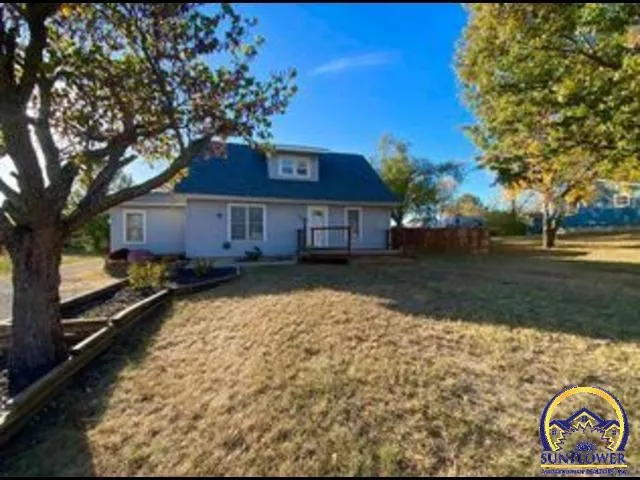 320 N  4th St, New Strawn, KS 66839