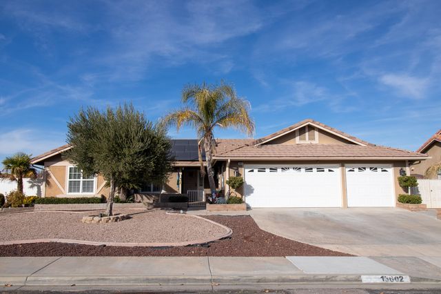 13602 Ironstone Ave, Victorville, CA 92392