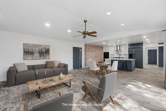 4019 W CITRUS Way, Phoenix, AZ 85019
