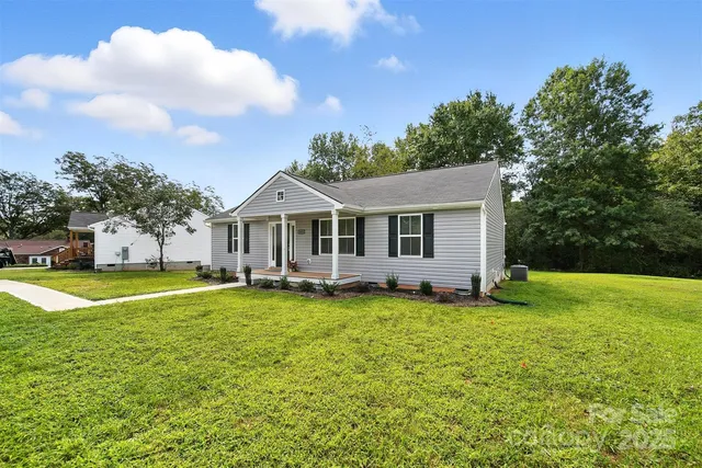 3321 15th Ave SW, Hickory, NC 28602