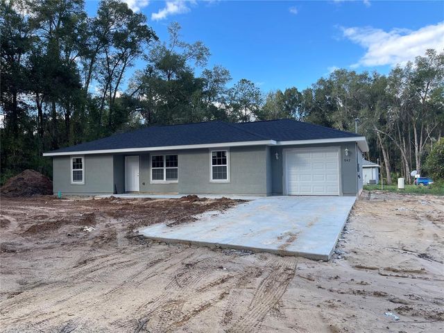 947 NW 122nd Ln, Citra, FL 32113