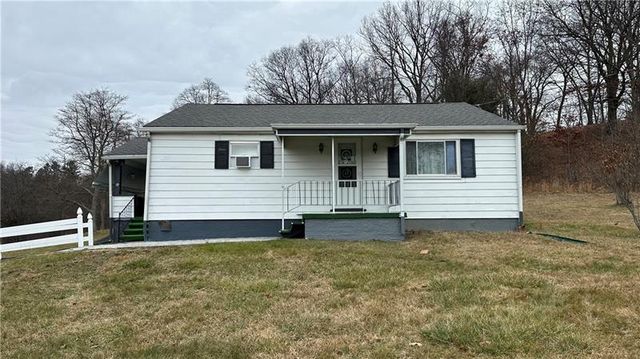 89 State Route 908 Ext, Tarentum, PA 15084