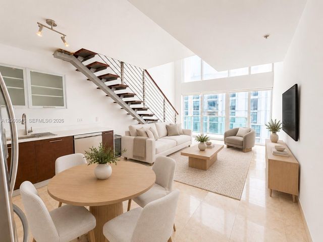 41 SE 5th St #1412, Miami, FL 33131