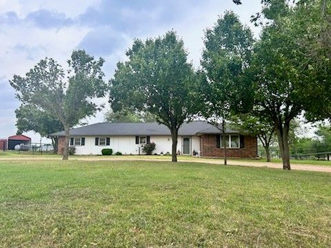 8812 Rolling Meadows Dr, Guthrie, OK 73044