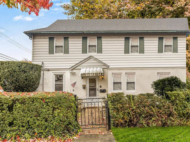 25 Fowler Ave, Yonkers, NY 10701
