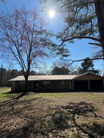 561 County Road 800, Blue Mountain, MS 38610