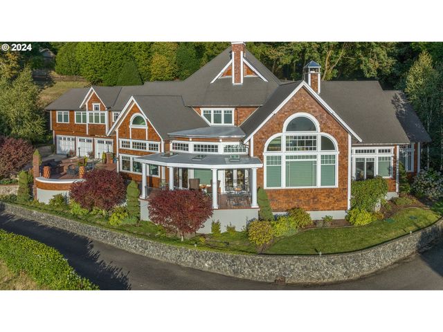 66528 E  Bay Rd, North Bend, OR 97459