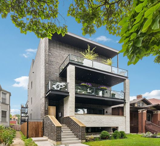1334 W  Rosedale Ave #3, Chicago, IL 60660