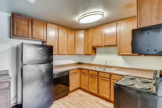 2570 E  Cache La Poudre St #2550-221, Colorado Springs, CO 80909