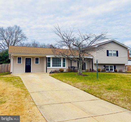 5704 Chesterfield Dr, Temple Hills, MD 20748