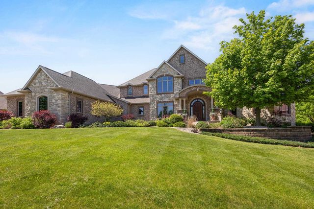 2828 E  Apple Hill Blvd, Appleton, WI 54913