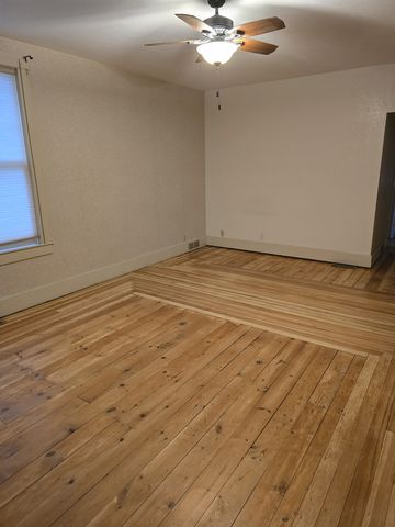 1904 Avenue J, Fort Madison, IA 52627