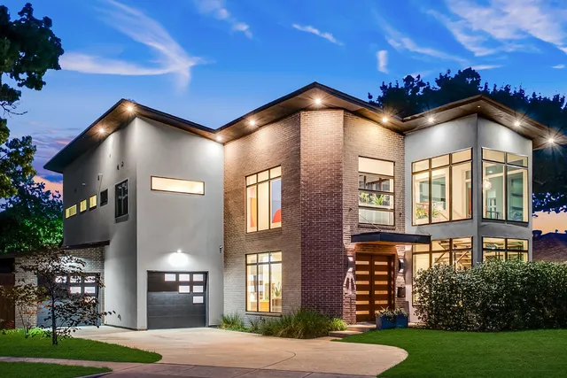 9960 Mixon Dr, Dallas, TX 75220