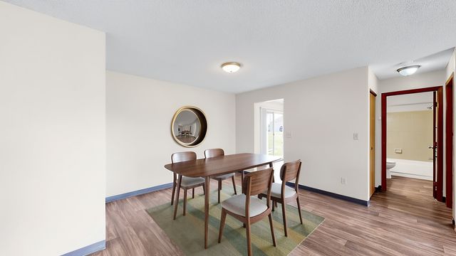 4598 Slater Rd #4573-207, Saint Paul, MN 55122