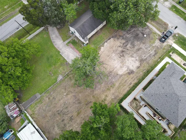 4804 Hoffman St, Houston, TX 77026
